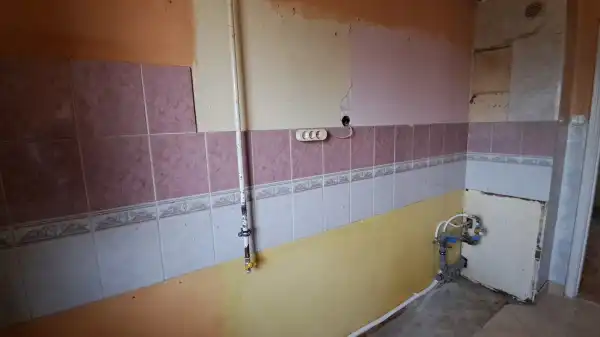 Eladó panellakás, Salgótarján 1+2 szoba 61 m² 7.9 M Ft