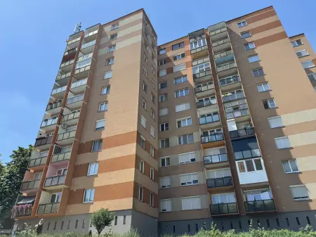 Eladó panellakás, Sopron 1+2 szoba 50 m² 49.99 M Ft