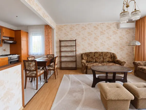 Eladó panellakás, Sopron 2 szoba 62 m² 54.9 M Ft