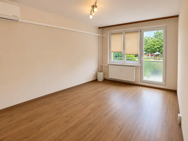 Eladó panellakás, Székesfehérvár 2 szoba 49 m² 50.5 M Ft