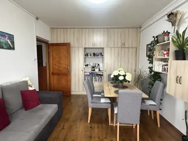 Eladó panellakás, Székesfehérvár 2 szoba 49 m² 51.9 M Ft