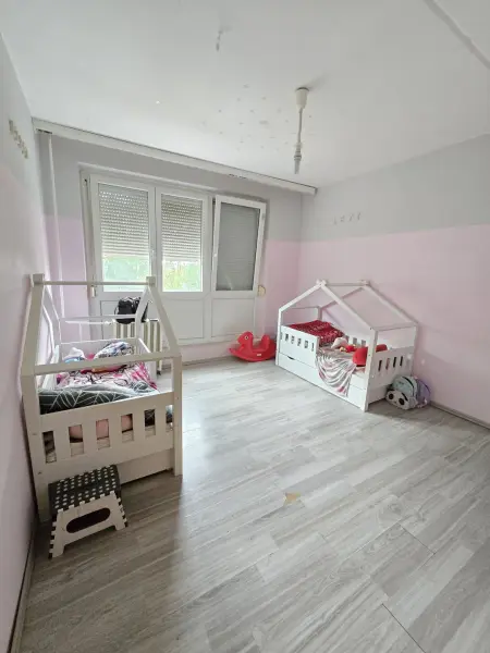 Eladó panellakás, Szentlőrinc 2+1 szoba 57 m² 34.9 M Ft