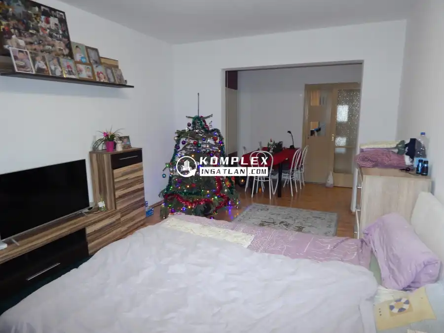 eladó panellakás, Tatabánya