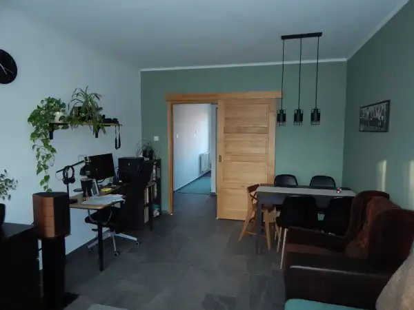 Eladó panellakás, Tatabánya 3 szoba 63 m² 51.2 M Ft