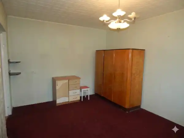 Eladó panellakás, Tatabánya 1+1 szoba 36 m² 28.9 M Ft