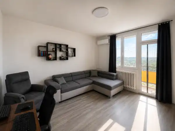 Eladó panellakás, Tatabánya 2 szoba 50 m² 39.99 M Ft