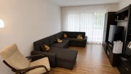 eladó panellakás, Tatabánya
