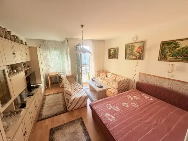 Eladó panellakás, Vác 1+2 szoba 61 m² 64.9 M Ft