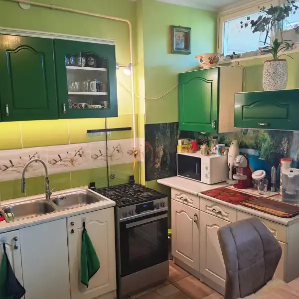 Eladó panellakás, Vác 2 szoba 59 m² 54.9 M Ft
