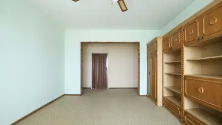 Eladó panellakás, Vác 2 szoba 55 m² 55.9 M Ft