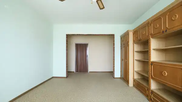 Eladó panellakás, Vác 2 szoba 55 m² 55.9 M Ft