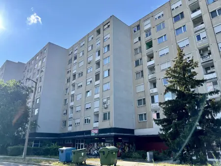 eladó panellakás, Veszprém