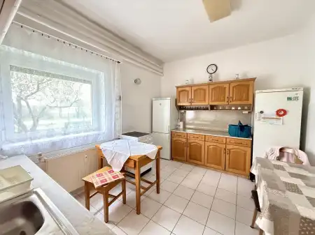 eladó sorház, Bokod