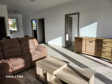 eladó sorház, Cegléd