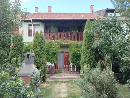 eladó sorház, Eger