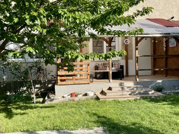 Eladó sorház, Oroszlány 4+1 szoba 288 m² 55.5 M Ft