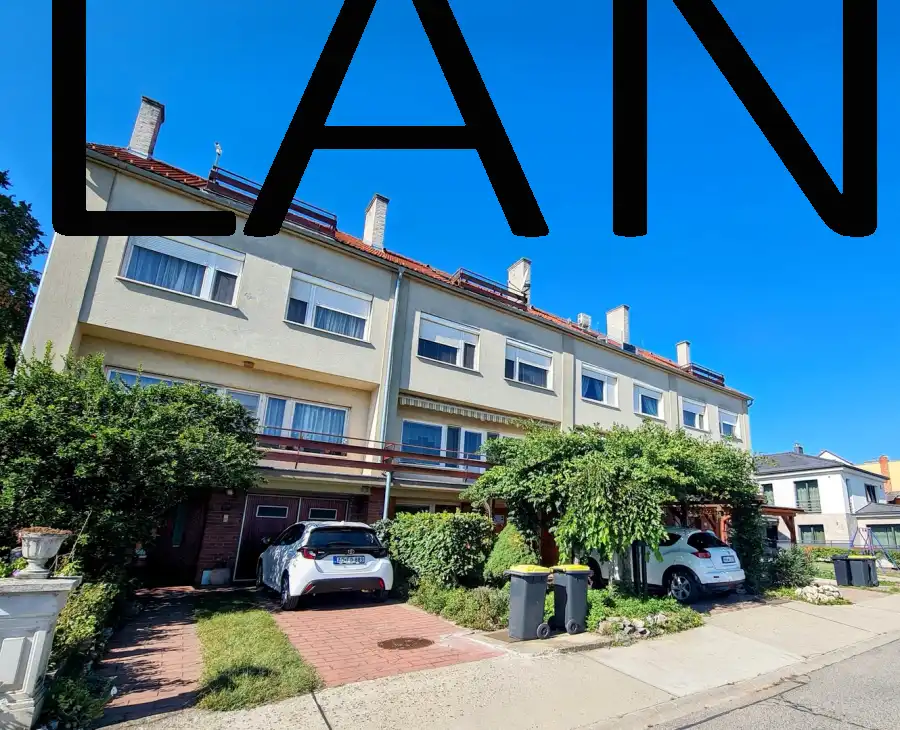 eladó sorház, Paks