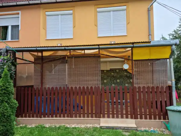Eladó sorház, Salgótarján 4 szoba 94 m² 49 M Ft