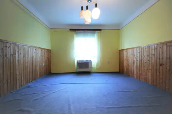 Eladó sorház, Sarkad 1 szoba 41 m² 5 M Ft