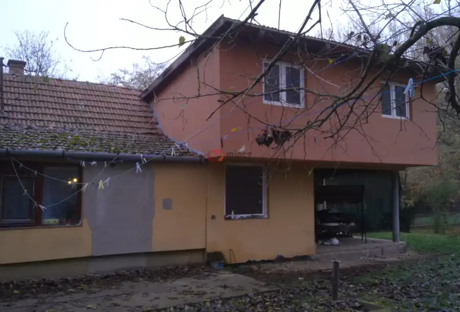 eladó tanya, Albertirsa