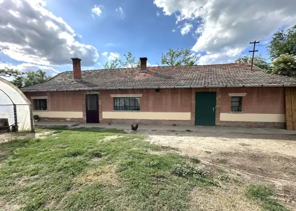 Eladó tanya, Balástya 3 szoba 95 m² 32.9 M Ft