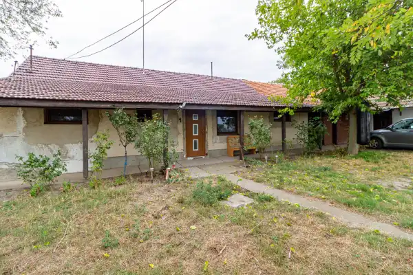 Eladó tanya, Kiskunfélegyháza 3 szoba 90 m² 29 M Ft