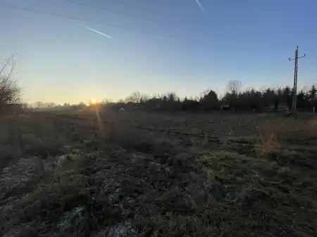 eladó tanya, Oroszlány