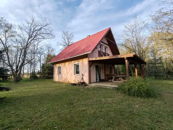 Eladó tanya, Püspökmolnári 4 szoba 84 m² 206.55 M Ft