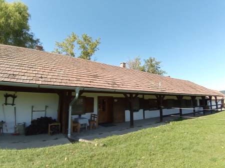 eladó tanya, Szokolya