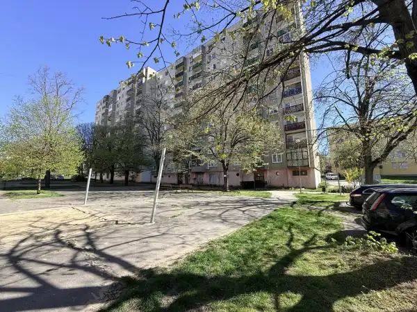 Eladó , Tatabánya 2 szoba 50 m² 32.3 M Ft