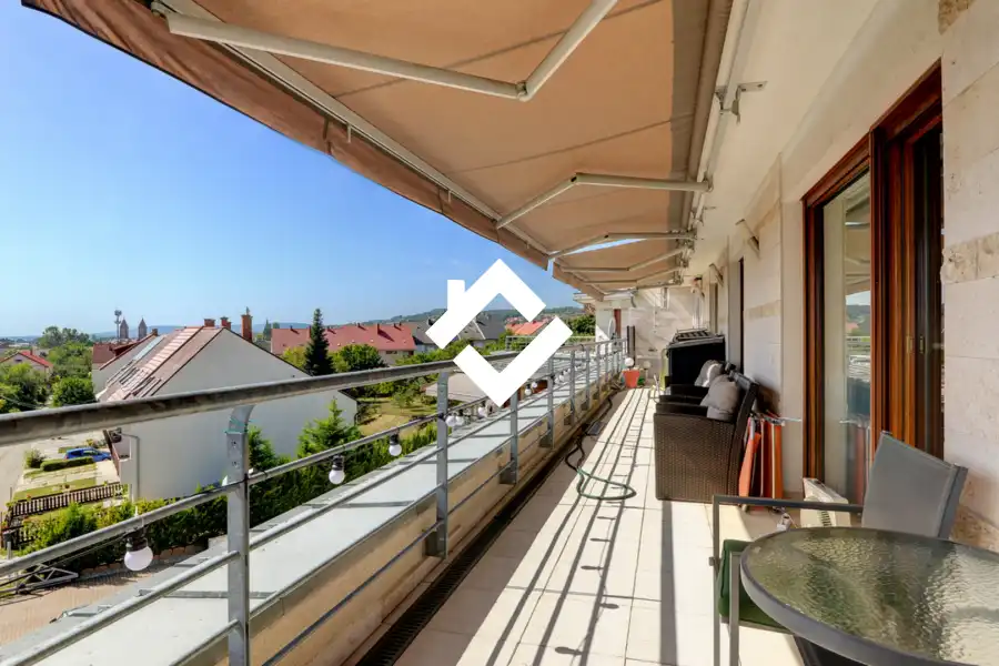 eladó téglalakás, Balatonfüred