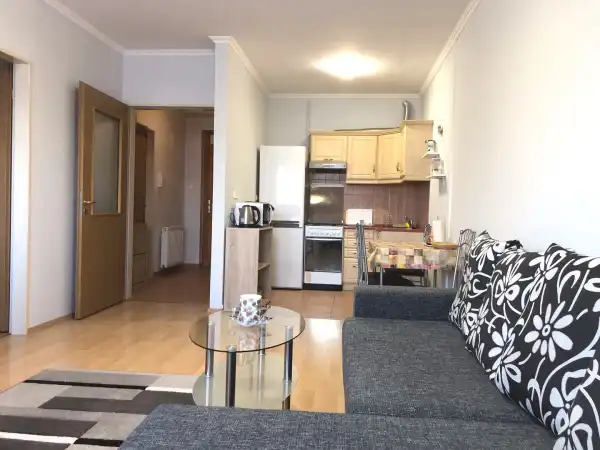 Eladó téglalakás, Békéscsaba 2 szoba 48 m² 39.9 M Ft