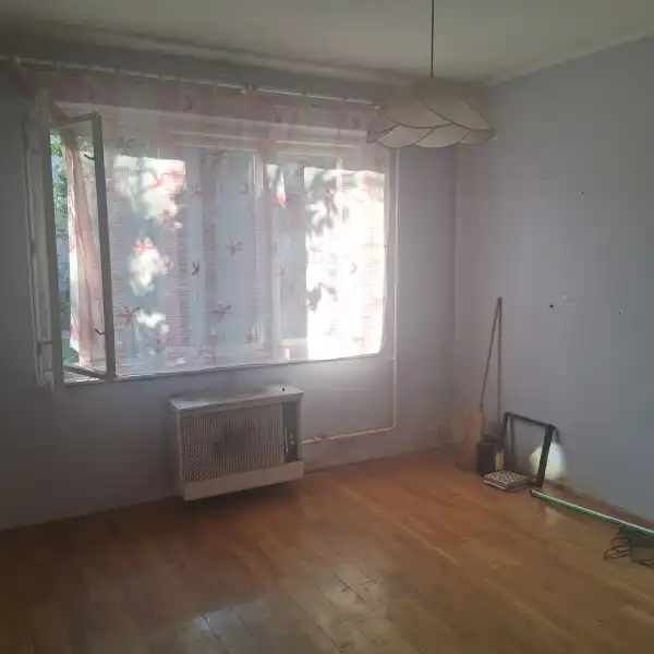 Eladó téglalakás, Békéscsaba 1 szoba 38 m² 20.7 M Ft