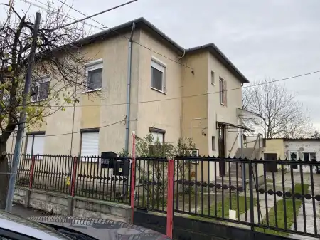 eladó téglalakás, Békéscsaba