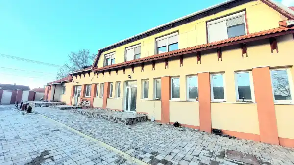 Eladó téglalakás, Berettyóújfalu 3 szoba 127 m² 55 M Ft