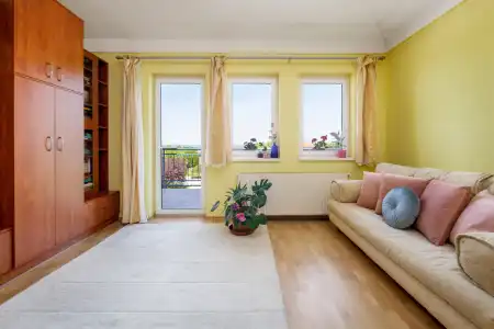 eladó téglalakás, Biatorbágy