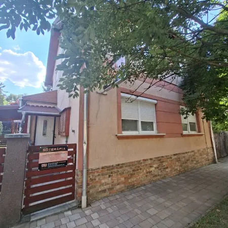 eladó téglalakás, Bicske