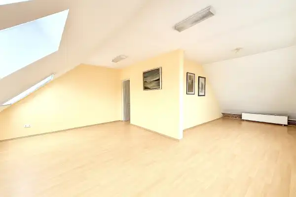 Eladó téglalakás, Budaörs 5 szoba 140 m² 143 M Ft