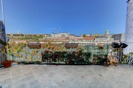 Eladó téglalakás, Budapest, I. kerület 4 szoba 128 m² 230 M Ft