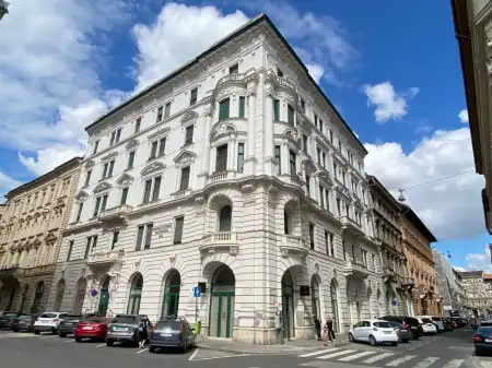 eladó téglalakás, Budapest, V. kerület