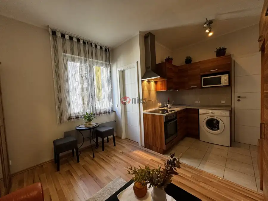 eladó téglalakás, Budapest, V. kerület