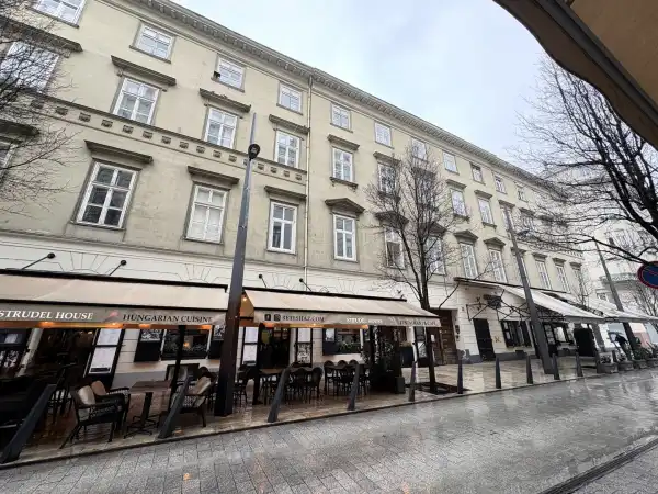 Eladó téglalakás, Budapest, V. kerület 3 szoba 90 m² 169 M Ft
