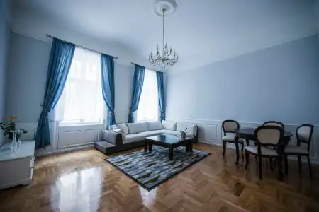 eladó téglalakás, Budapest, VI. kerület