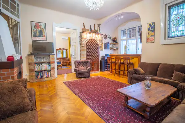 Eladó téglalakás, Budapest, VI. kerület 5 szoba 200 m² 608 M Ft