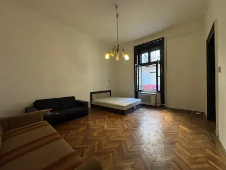 Eladó téglalakás, Budapest, VI. kerület 1 szoba 35 m² 43 M Ft