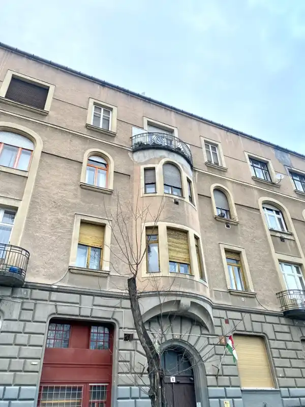Eladó téglalakás, Budapest, VIII. kerület 2 szoba 73 m² 55.6 M Ft