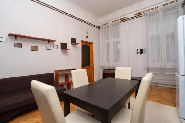 Eladó téglalakás, Budapest, VIII. kerület 3 szoba 57 m² 82 M Ft