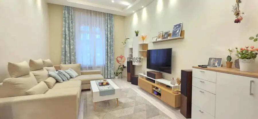 eladó téglalakás, Budapest, VIII. kerület