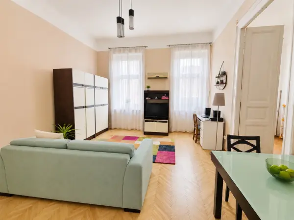 Eladó téglalakás, Budapest, VIII. kerület 2 szoba 64.9 M Ft