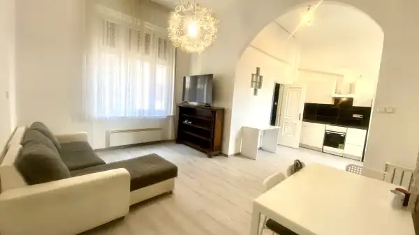 Eladó téglalakás, Budapest, VIII. kerület 2 szoba 57 m² 71.9 M Ft